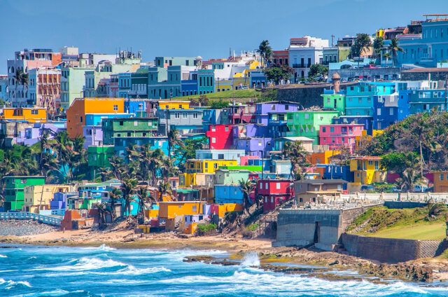 Barevné domy v San Juanu, Portoriko